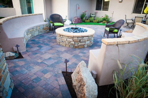 Fire-Pit-with-Pavers-Stucco-Walls-picture.-Back-yard-patio-photo-prescott zebrascapes