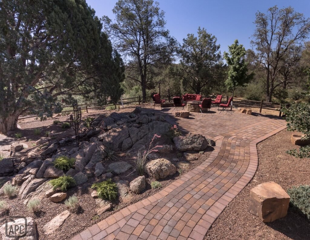 Pavers.-Outdoor-Seating-hardscapes zebrascapes prescott