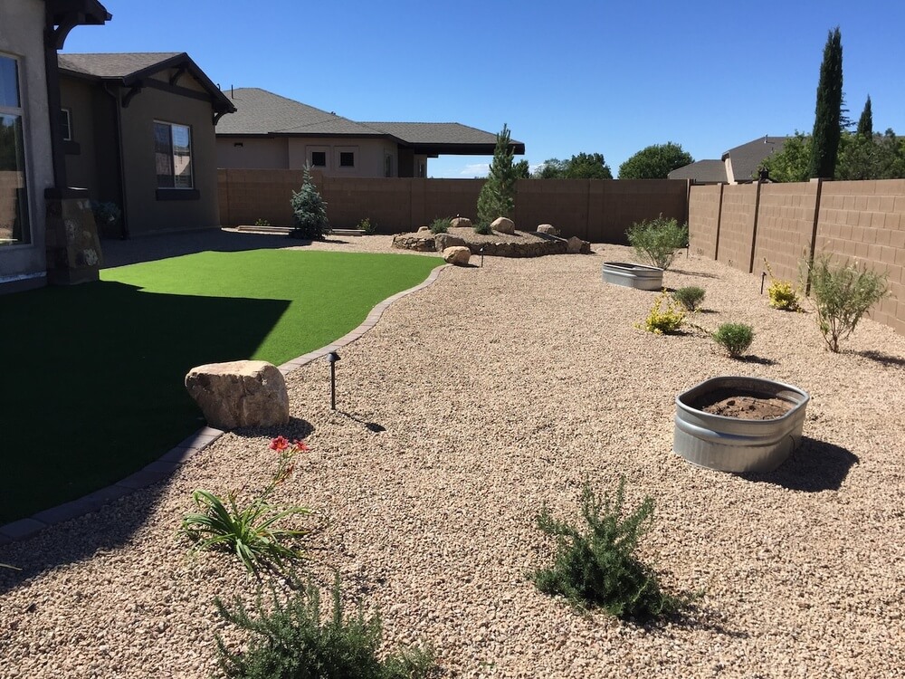 landscaping-services-gravel-landscape-zebrascapes-paulden