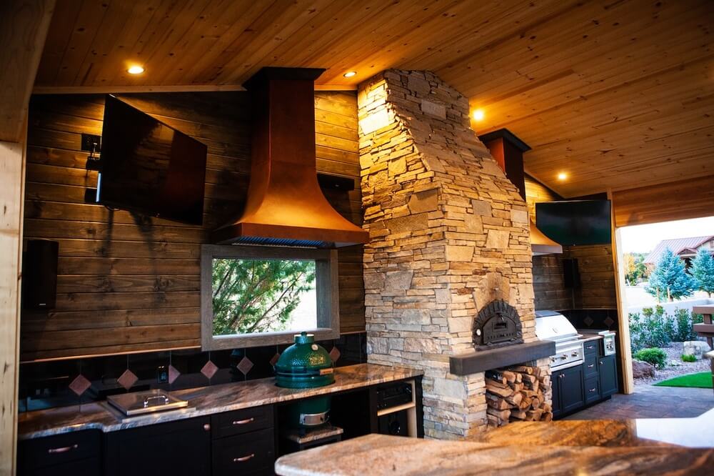 landscaping-services-outdoor-kitchen-zebrascapes-camp-verde