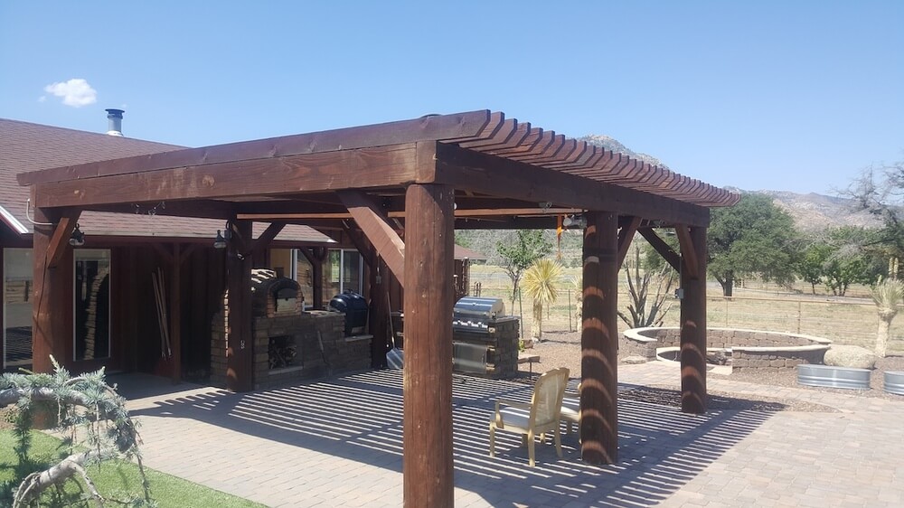 landscaping-services-pergola-structure-zebrascapes-camp-verde